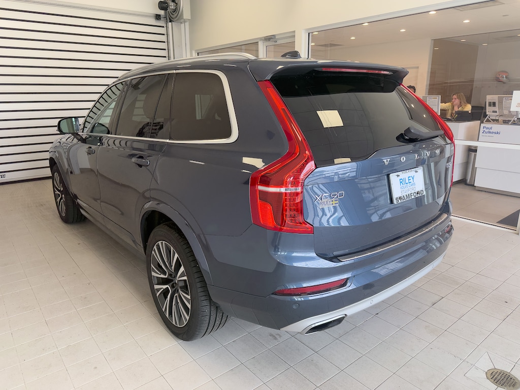 Used 2021 Volvo XC90 T5 Momentum 7 Passenger SUV