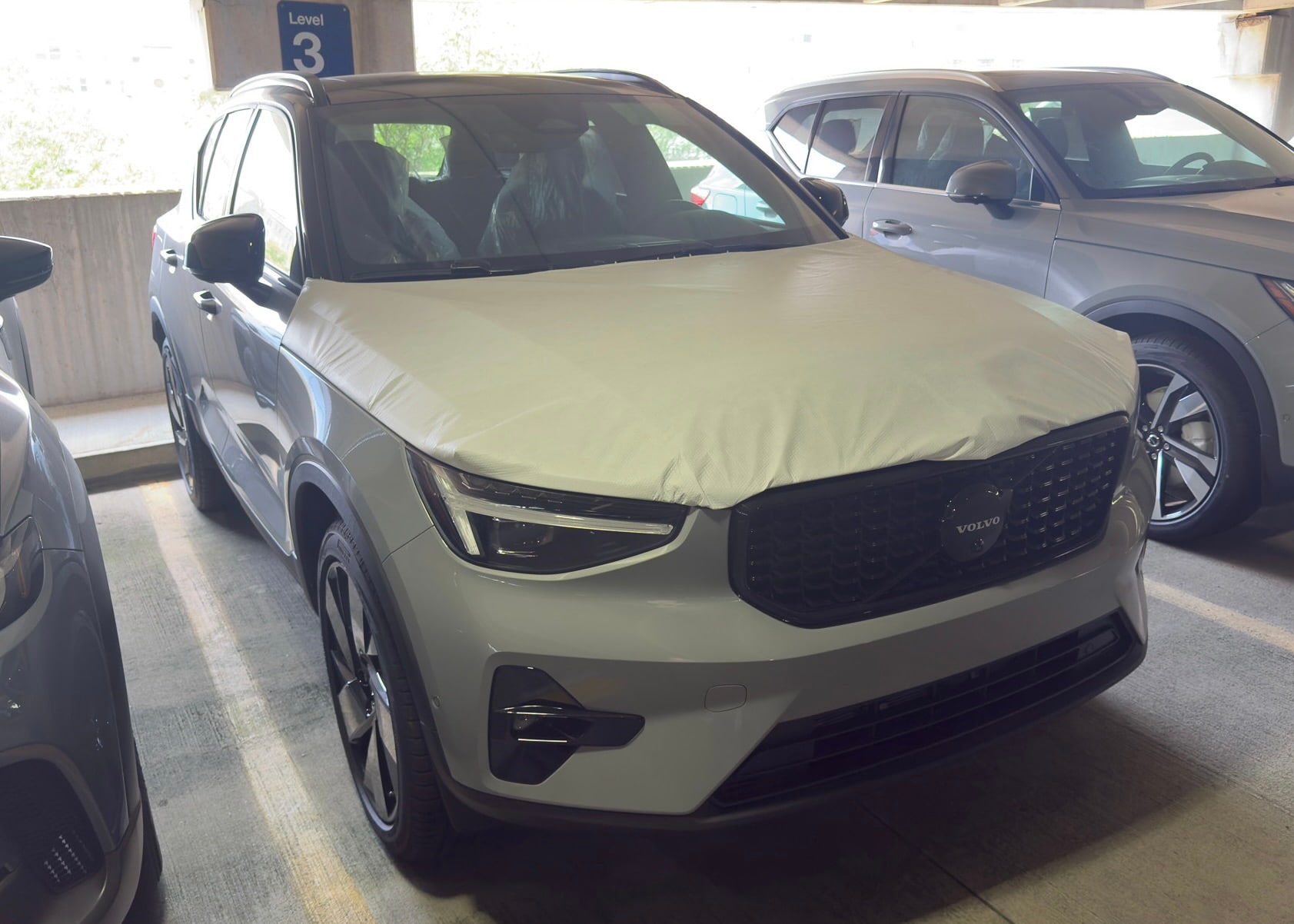 2026 Volvo XC40 Ultra Black Edition