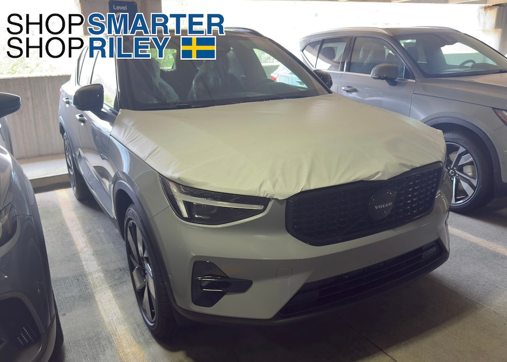 New 2026 Volvo XC40 B5 Ultra Black Edition SUV