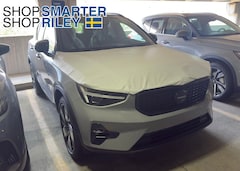 2026 Volvo XC40 B5 Ultra Black Edition AWD SUV