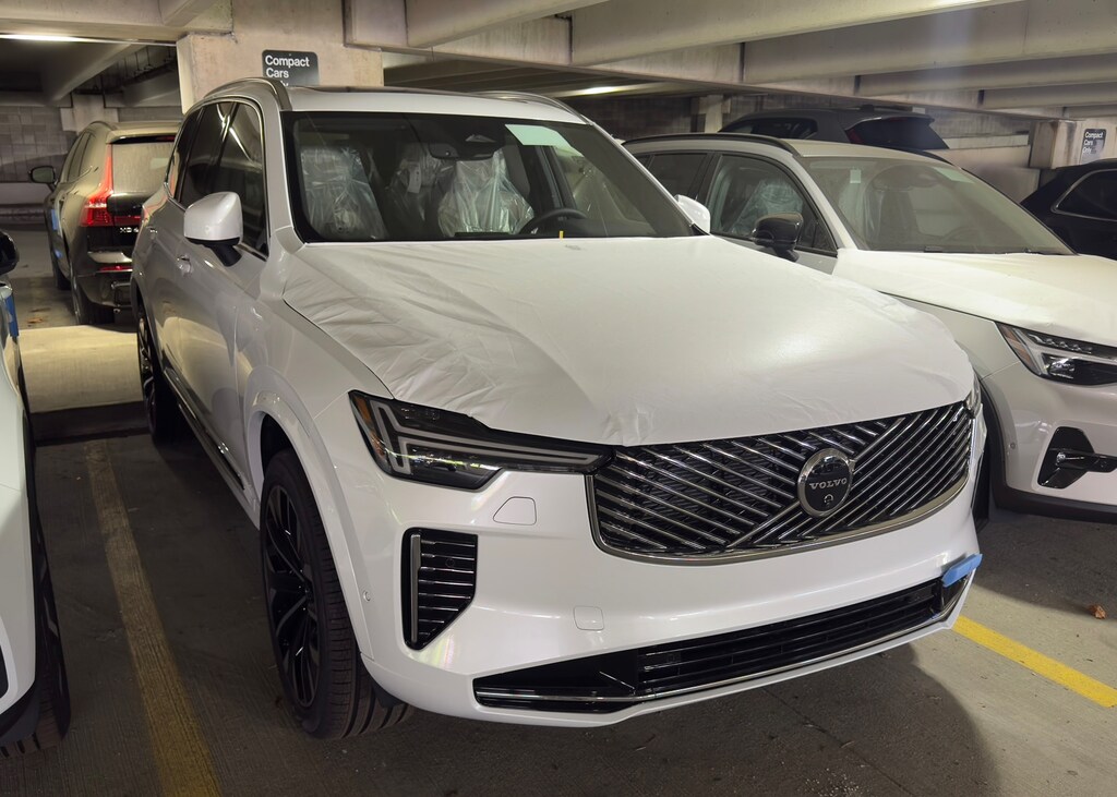 New 2026 Volvo XC90 B6 Plus 7-Seater SUV