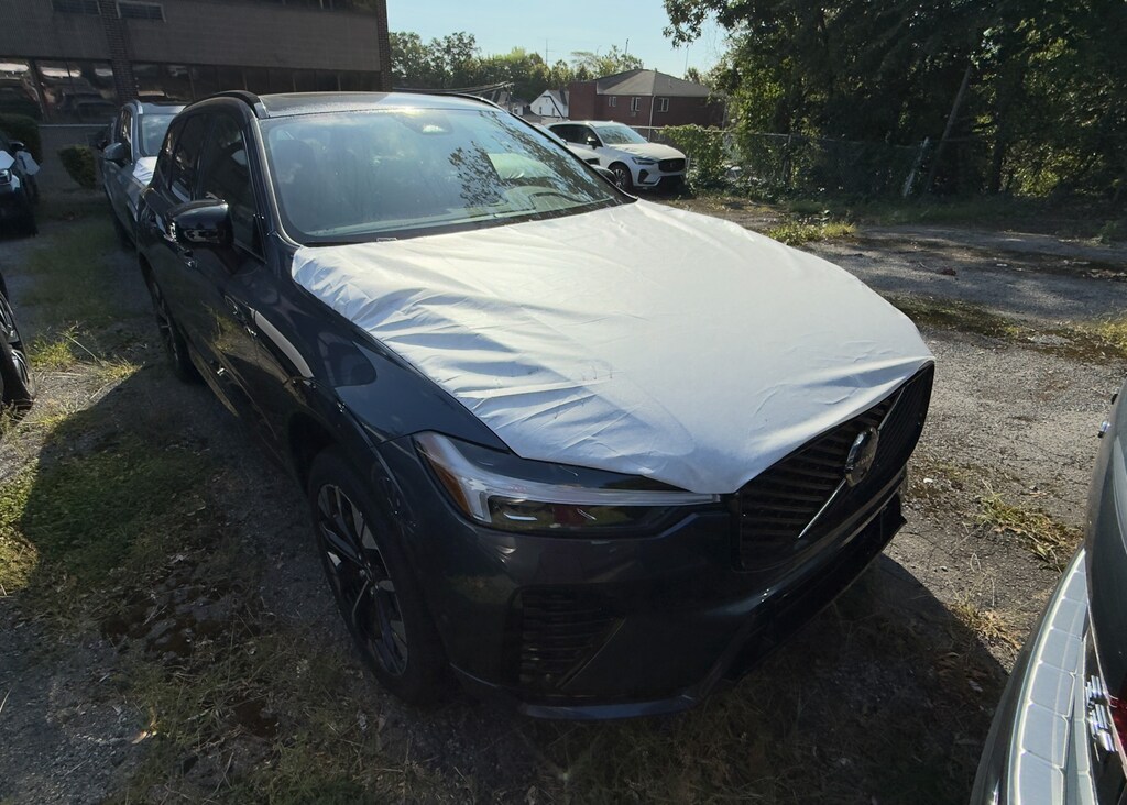 New 2026 Volvo XC60 B5 Plus SUV