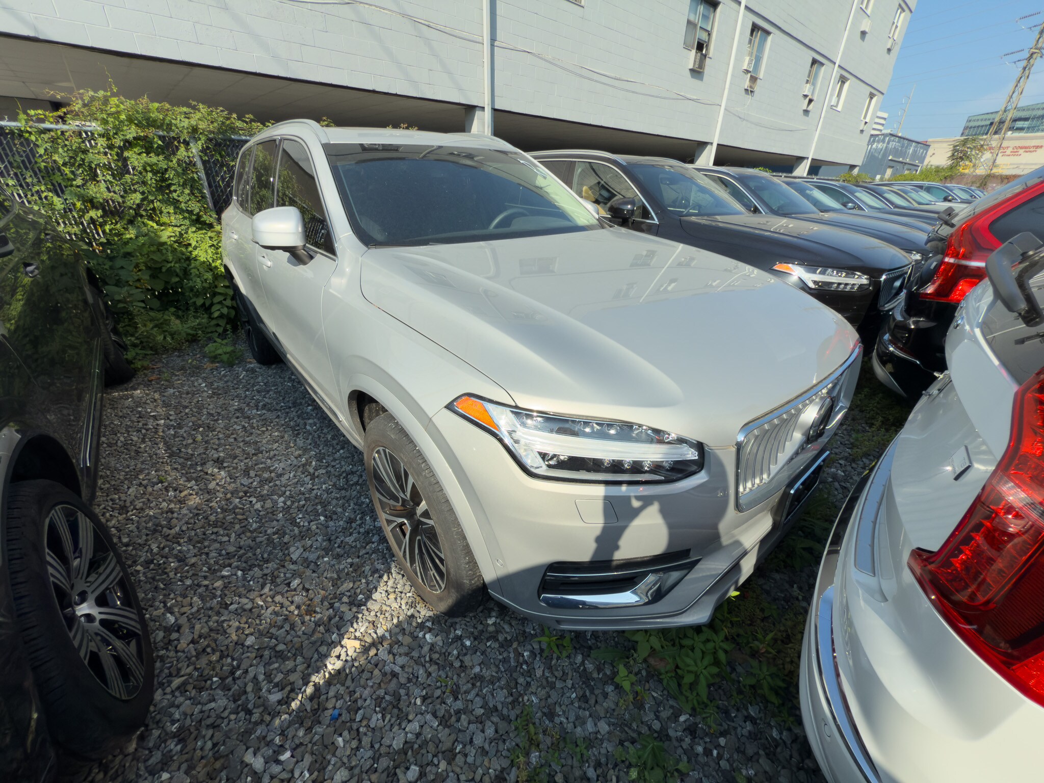 2023 Volvo XC90 Recharge Plus photo 2