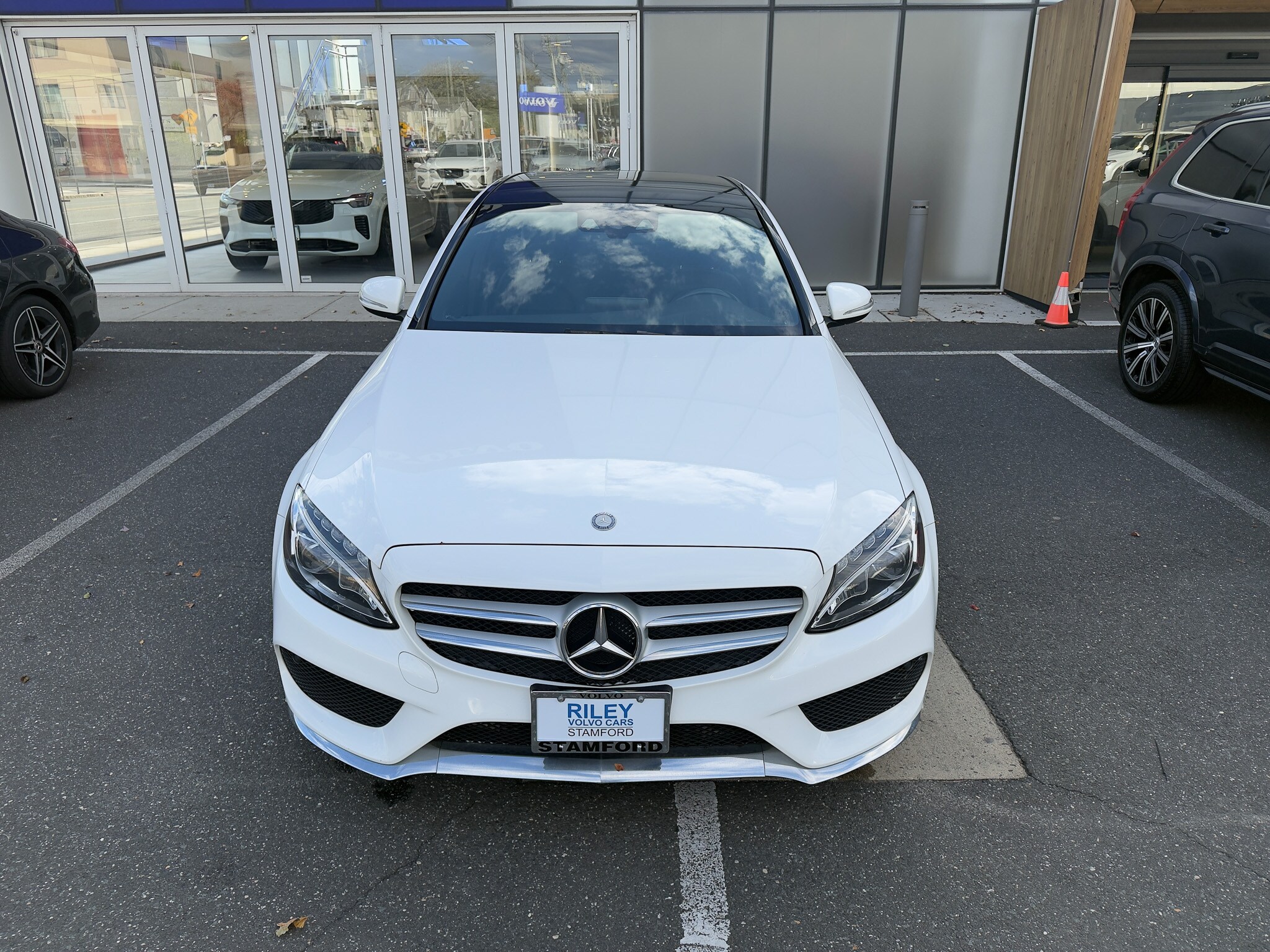 2015 Mercedes Benz C 300 4MATIC Sedan photo 2