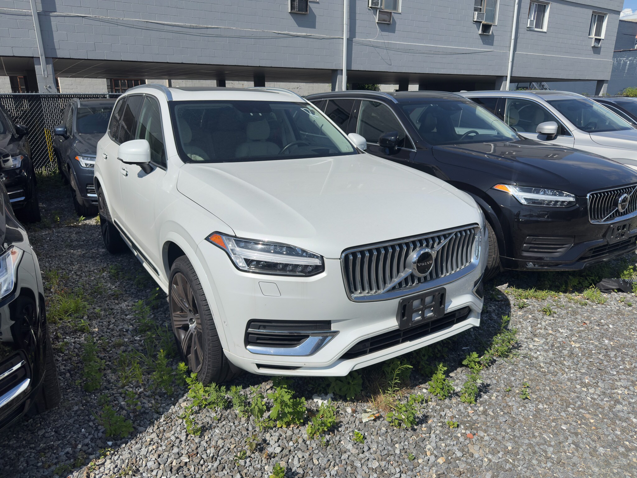 2022 Volvo XC90 Recharge Inscription photo 2