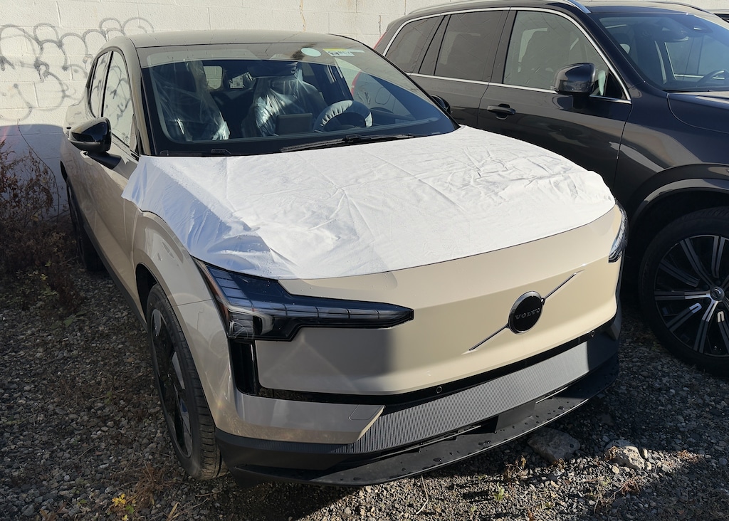 New 2026 Volvo EX30 Twin Motor Plus SUV