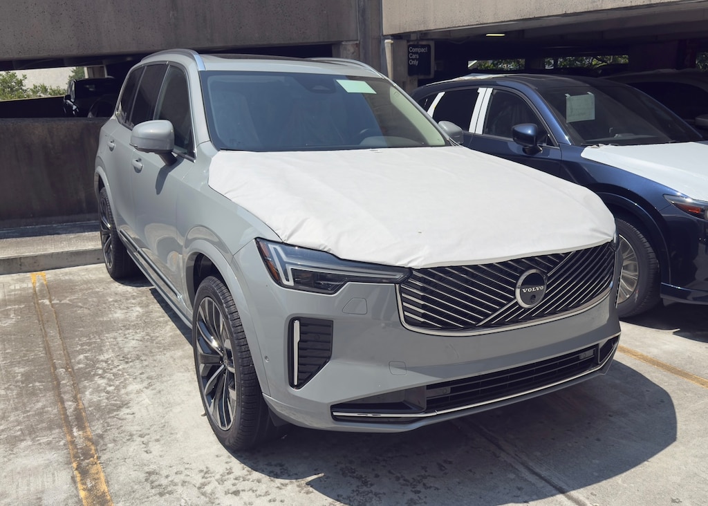 New 2026 Volvo XC90 B6 Plus 7-Seater SUV