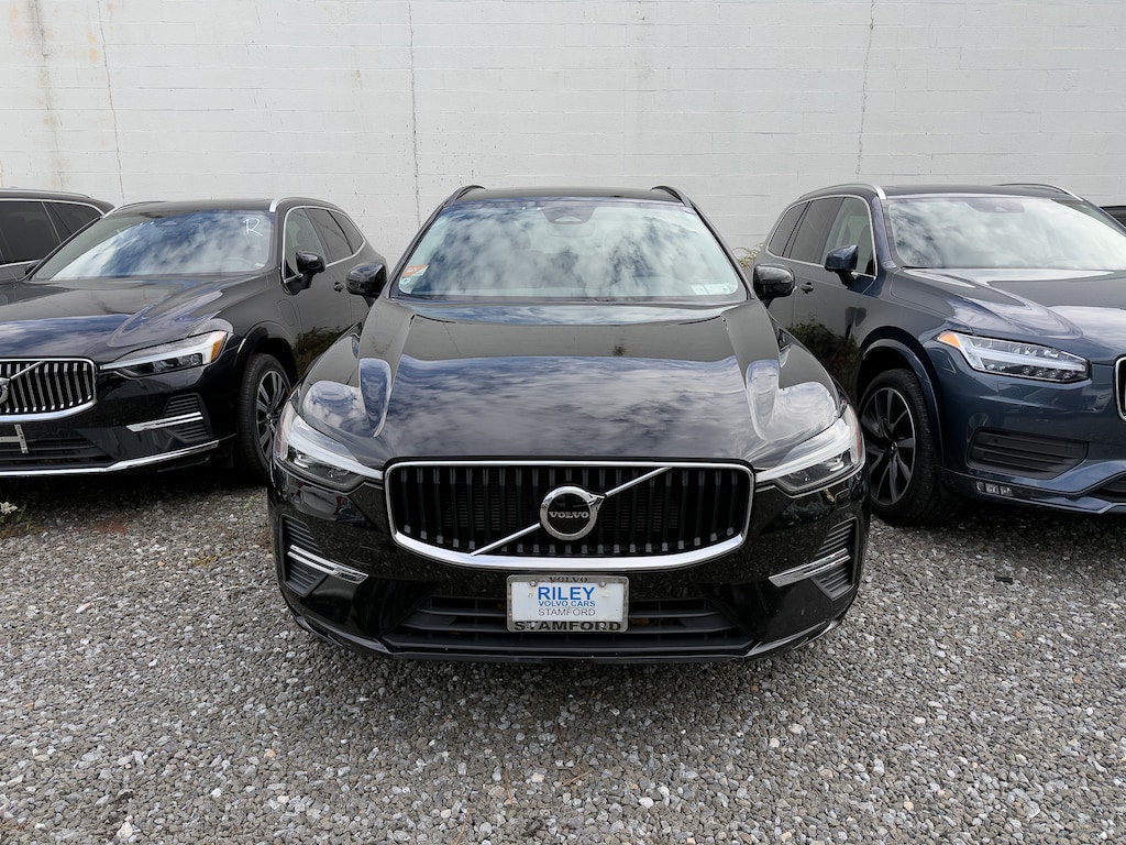 Certified 2022 Volvo XC60 B5 AWD Momentum SUV