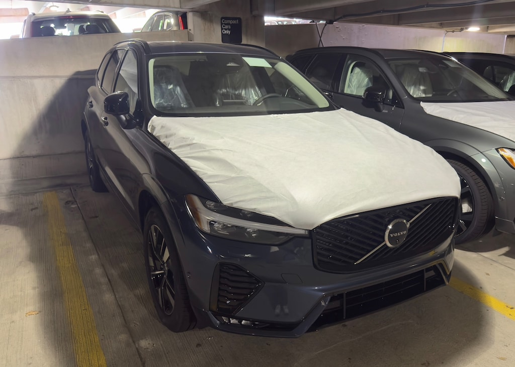 New 2026 Volvo XC60 B5 Plus SUV