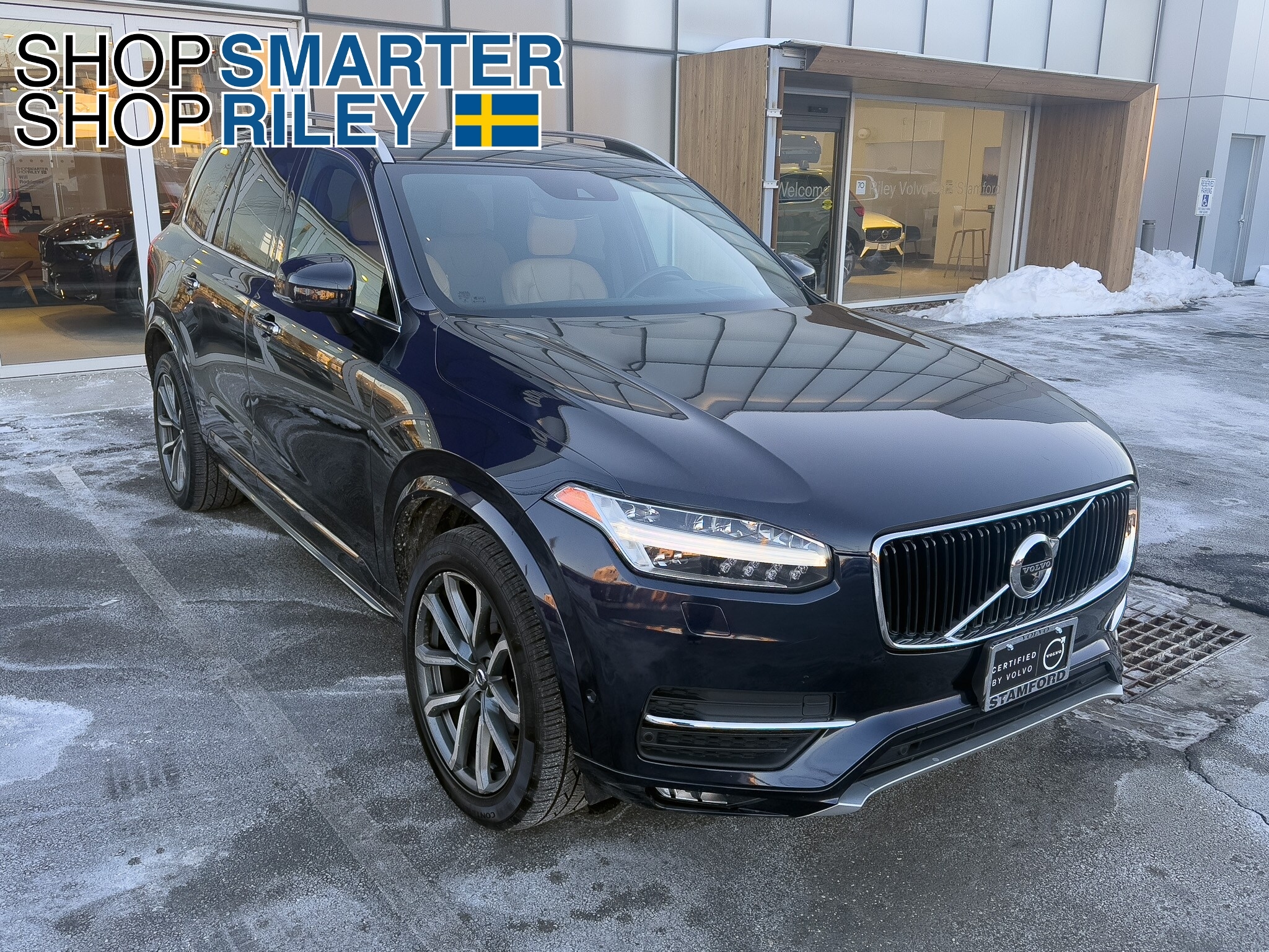 2019 Volvo XC90 Momentum