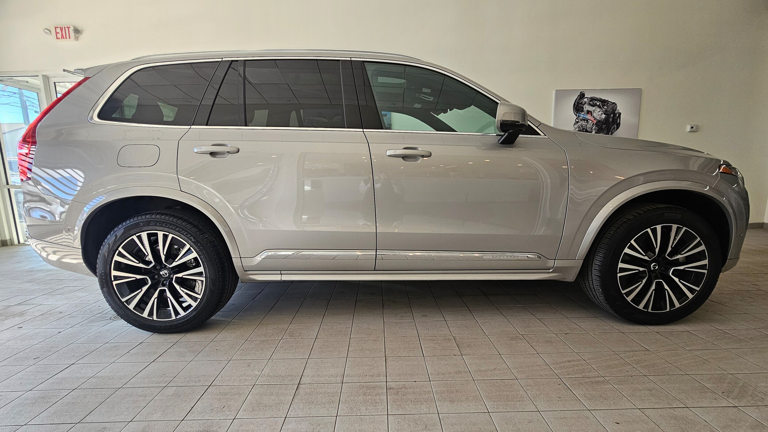 2023 Volvo XC90 Recharge Plus photo 3