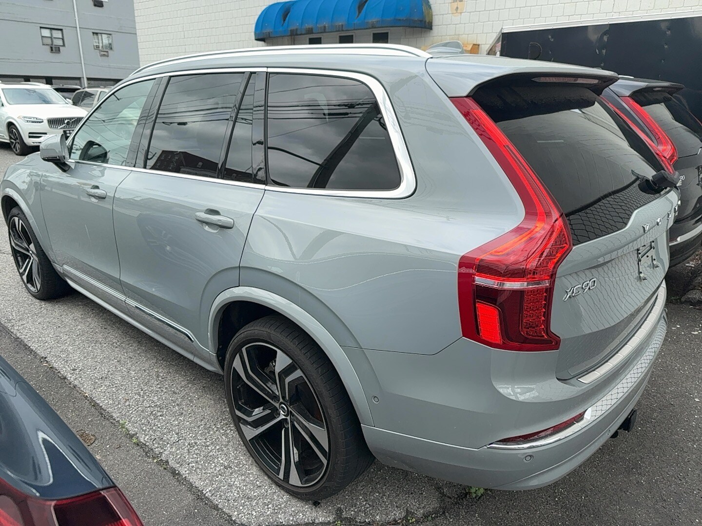 2024 Volvo XC90 Ultimate photo 2