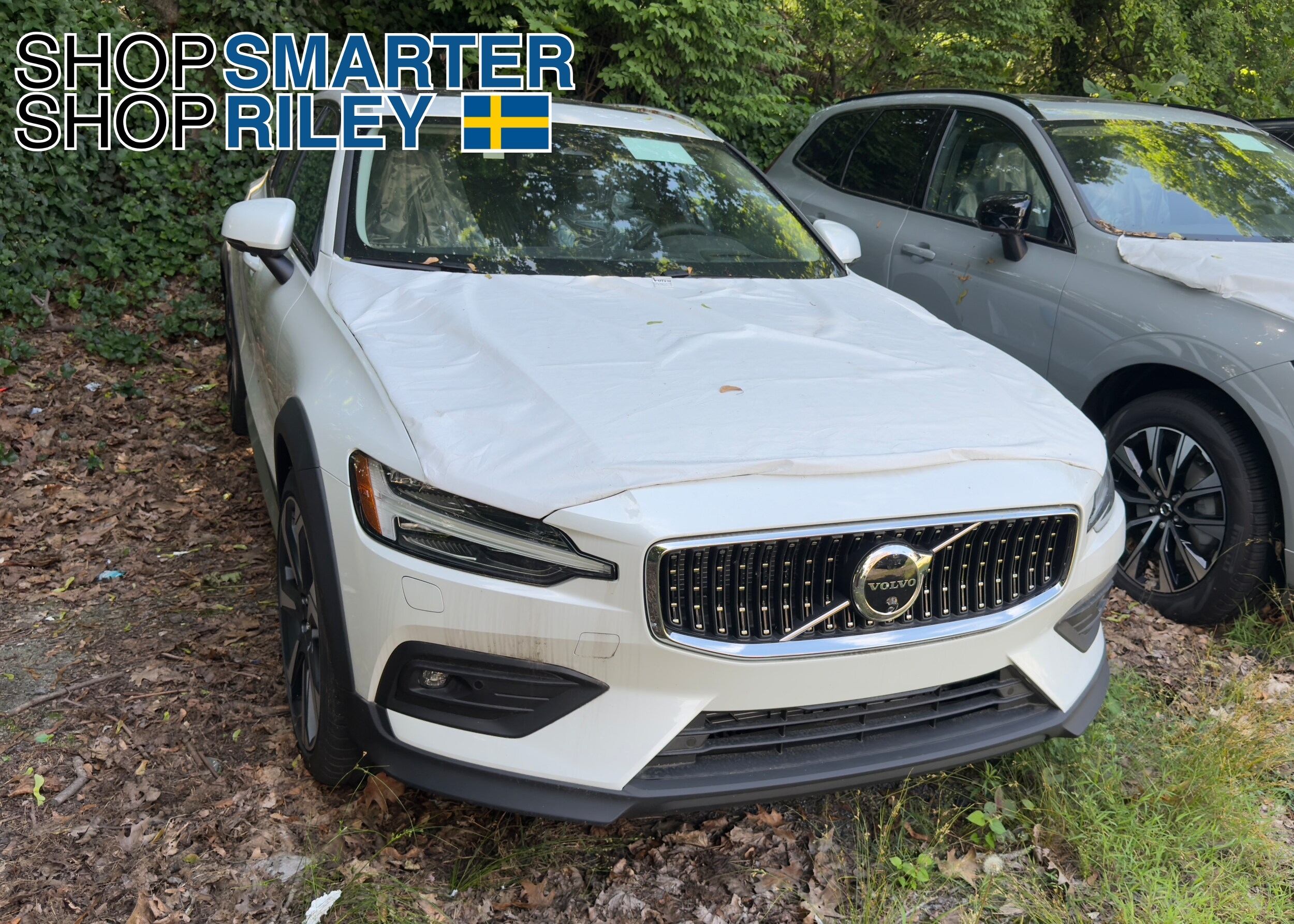 2025 Volvo V60 Cross Country Wagon 