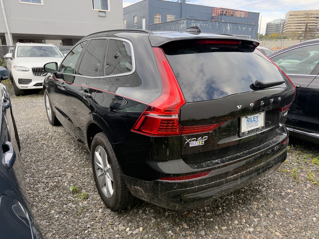 Certified 2022 Volvo XC60 B5 AWD Momentum SUV