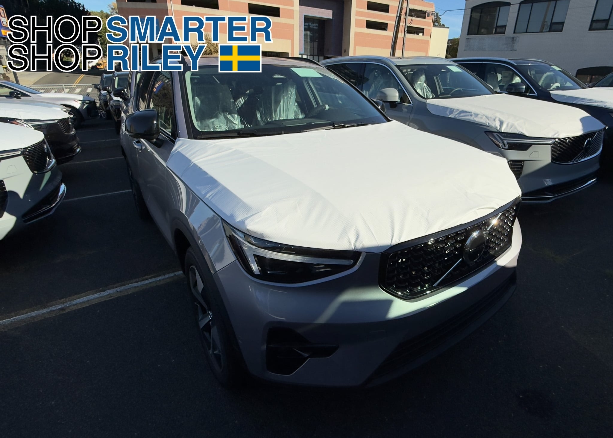2026 Volvo XC40 Plus's photo