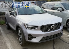 2026 Volvo XC40 B5 Plus SUV