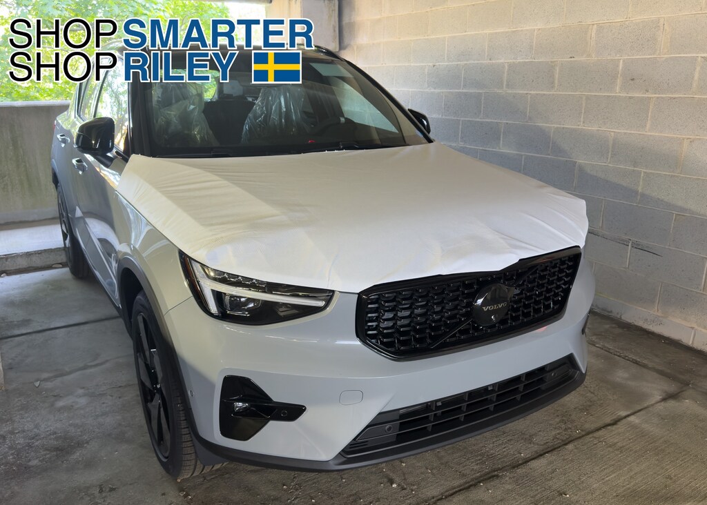 New 2026 Volvo XC40 B5 Ultra Black Edition SUV