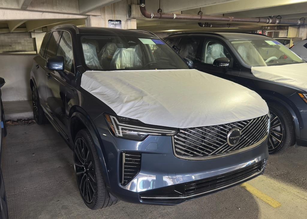 New 2026 Volvo XC90 B6 Plus 6-Seater SUV