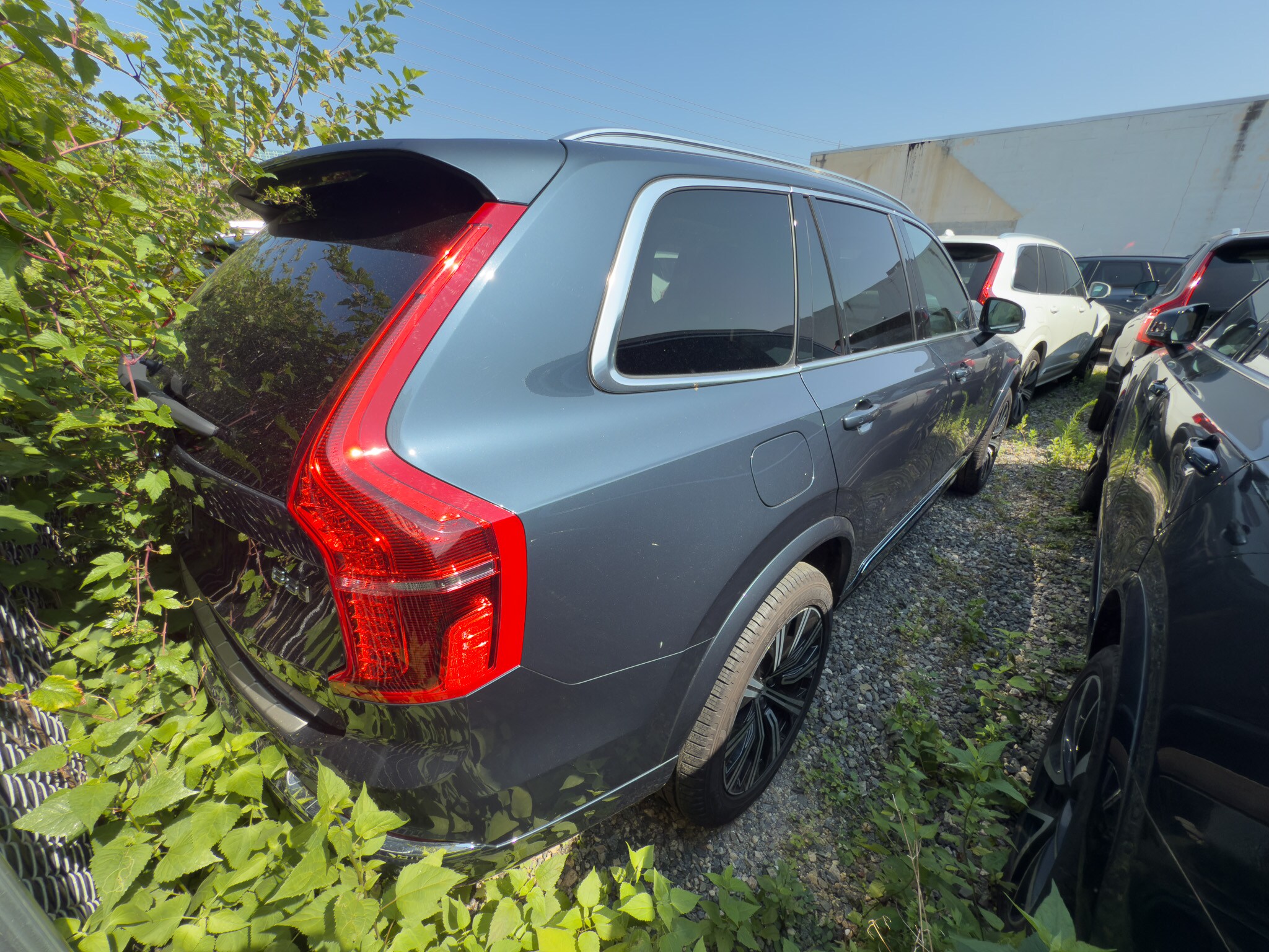 2024 Volvo XC90 B5 Core photo 2