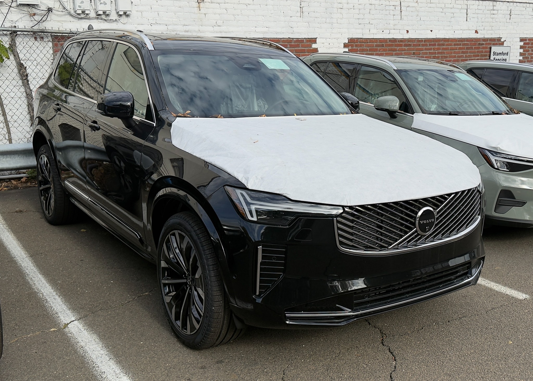 2026 Volvo XC90 Plus's photo