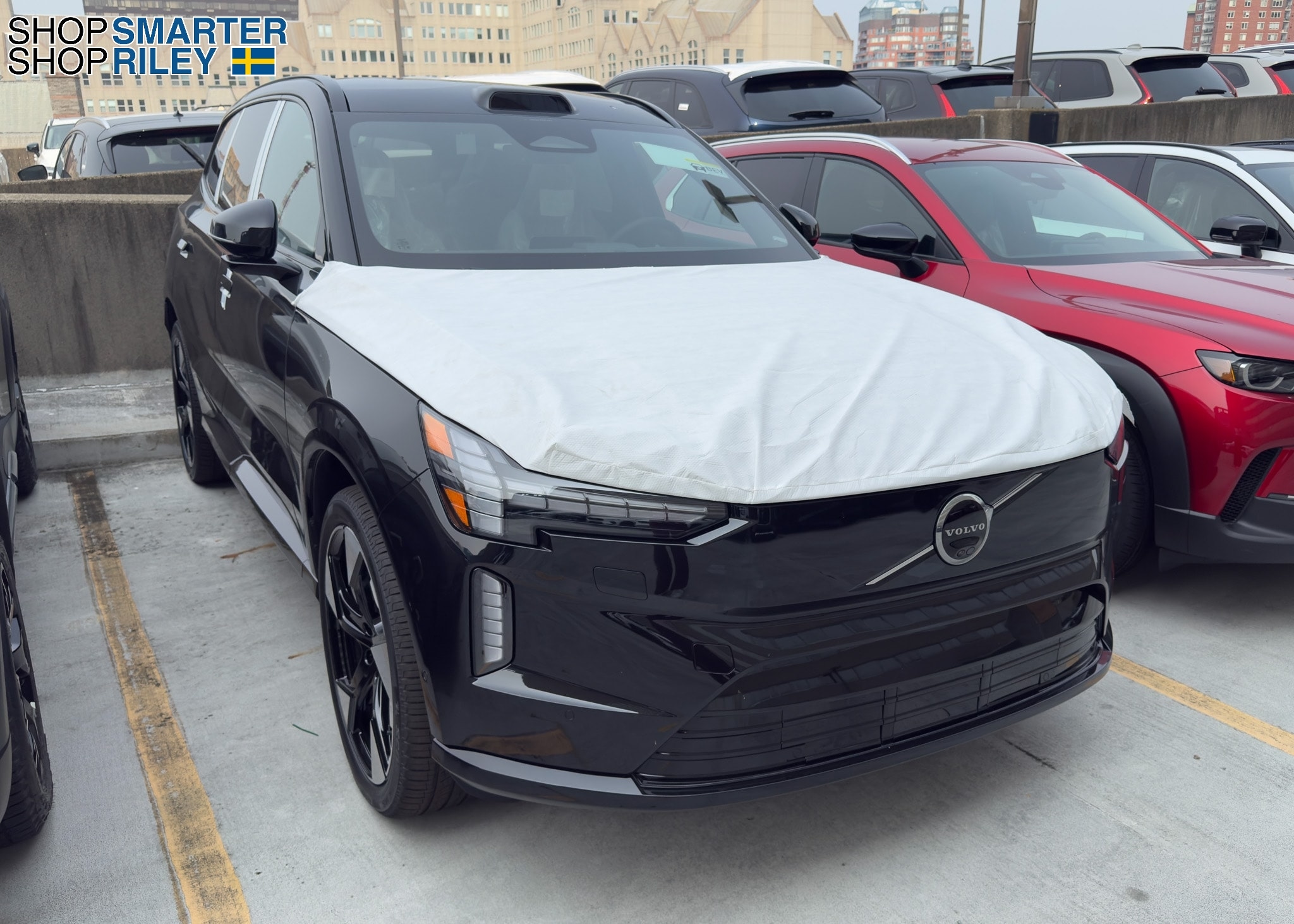 2025 Volvo EX90 Twin Plus 7-Passenger eAWD