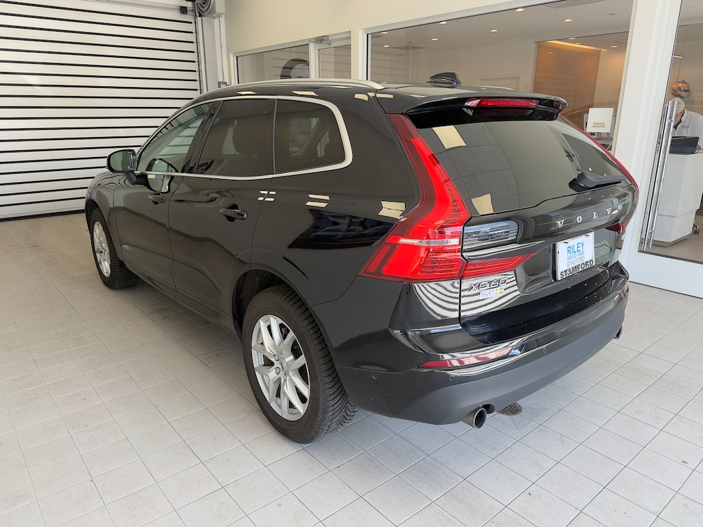Used 2018 Volvo XC60 T5 AWD Momentum SUV