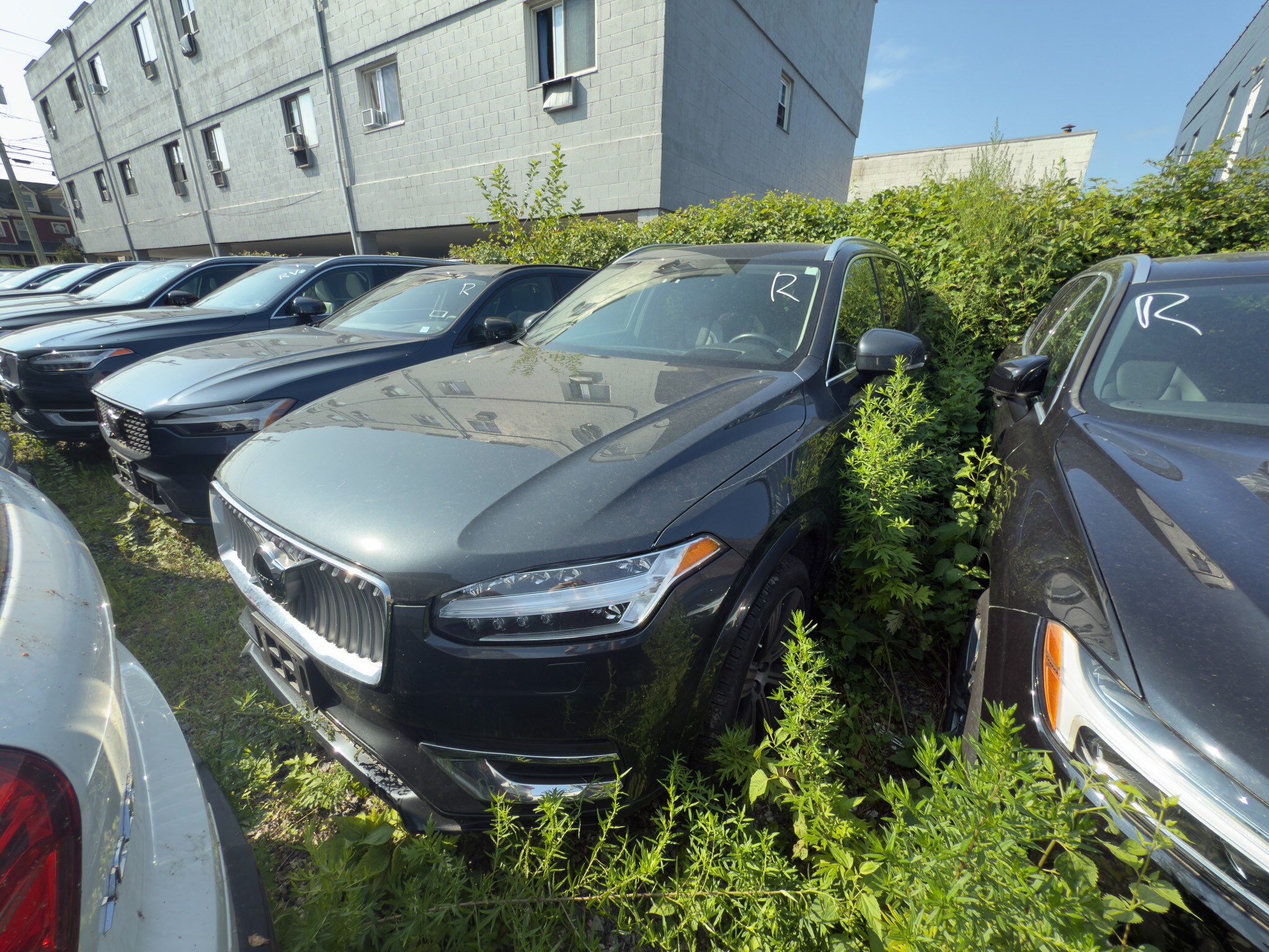 2022 Volvo XC90 T6 AWD Inscription photo 2