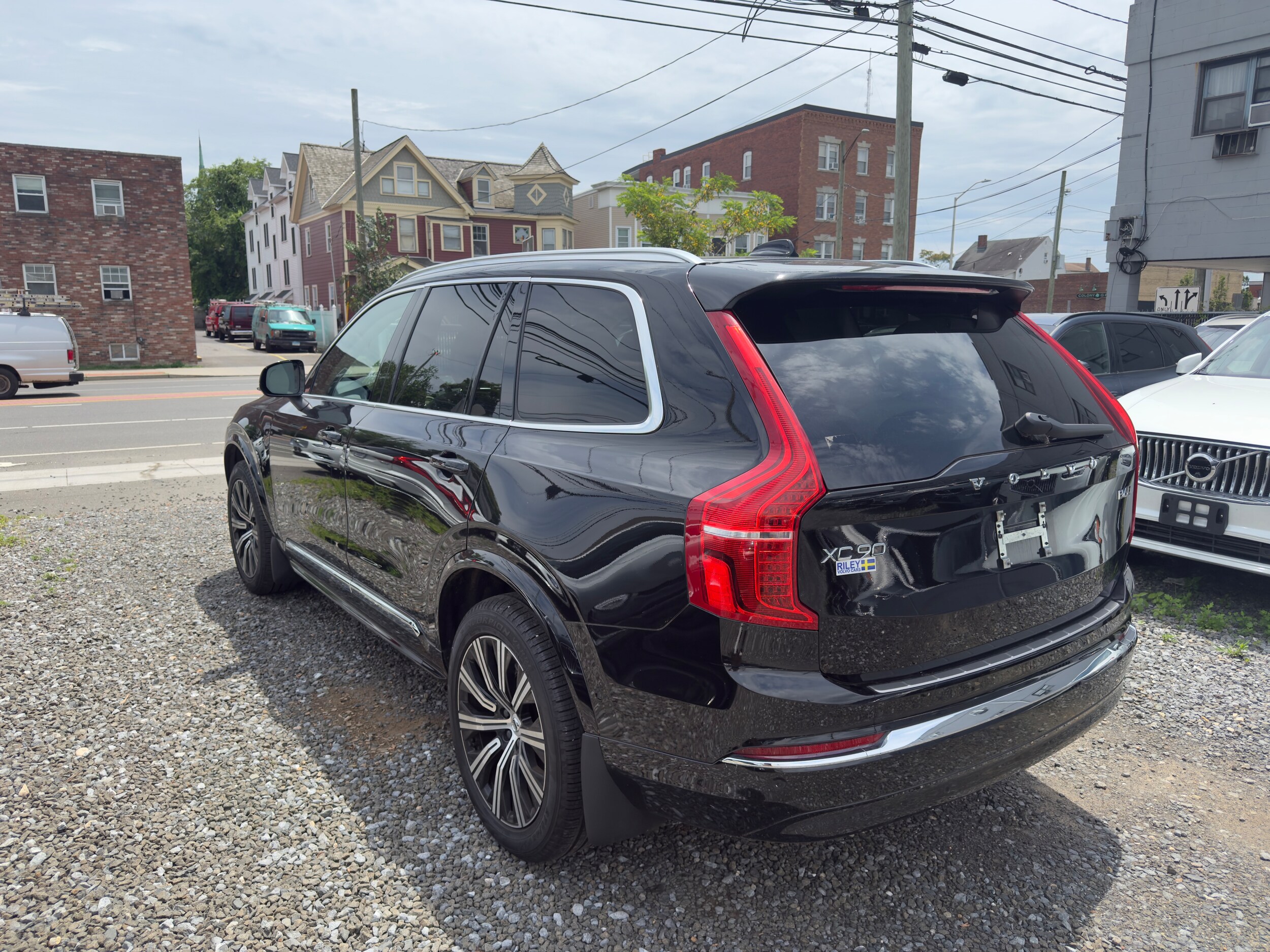 2024 Volvo XC90 Plus photo 2