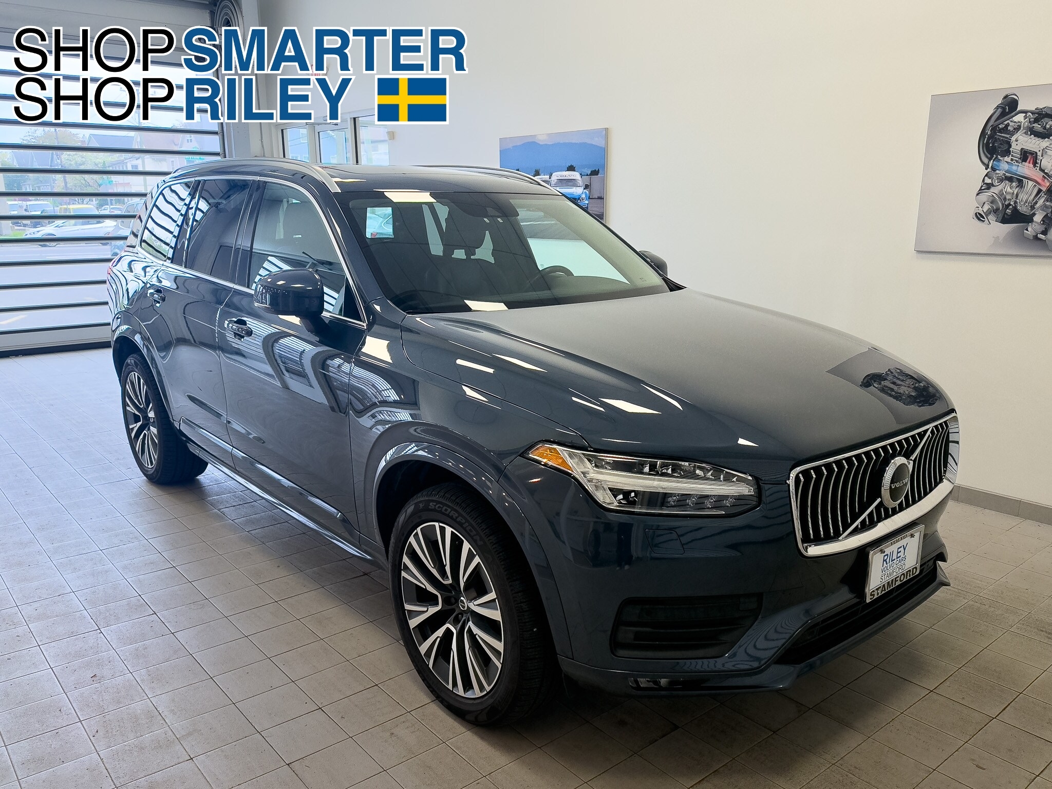 2021 Volvo XC90 T5 Momentum AWD's photo