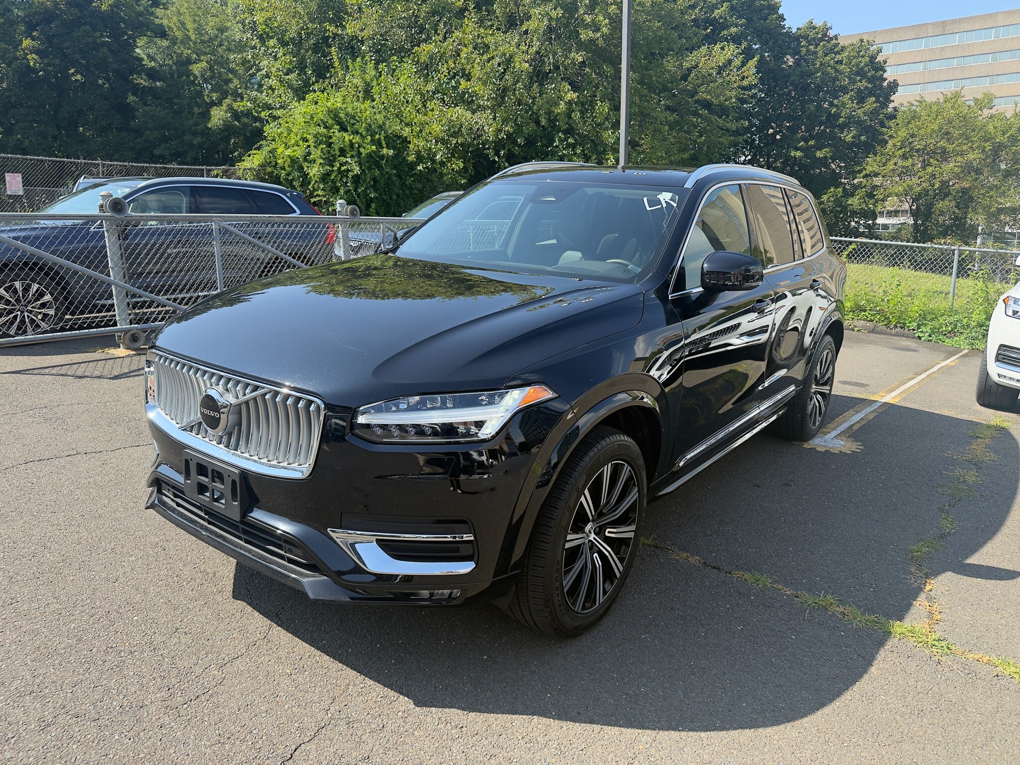 2024 Volvo XC90 B5 Core photo 3