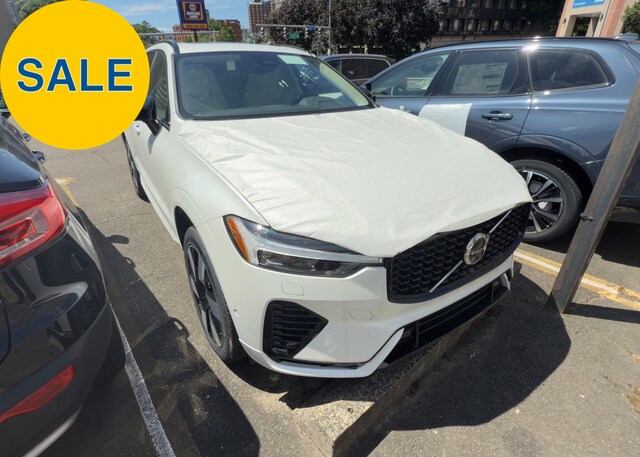 2025 Volvo XC60 plug-in hybrid T8 Plus AWD SUV