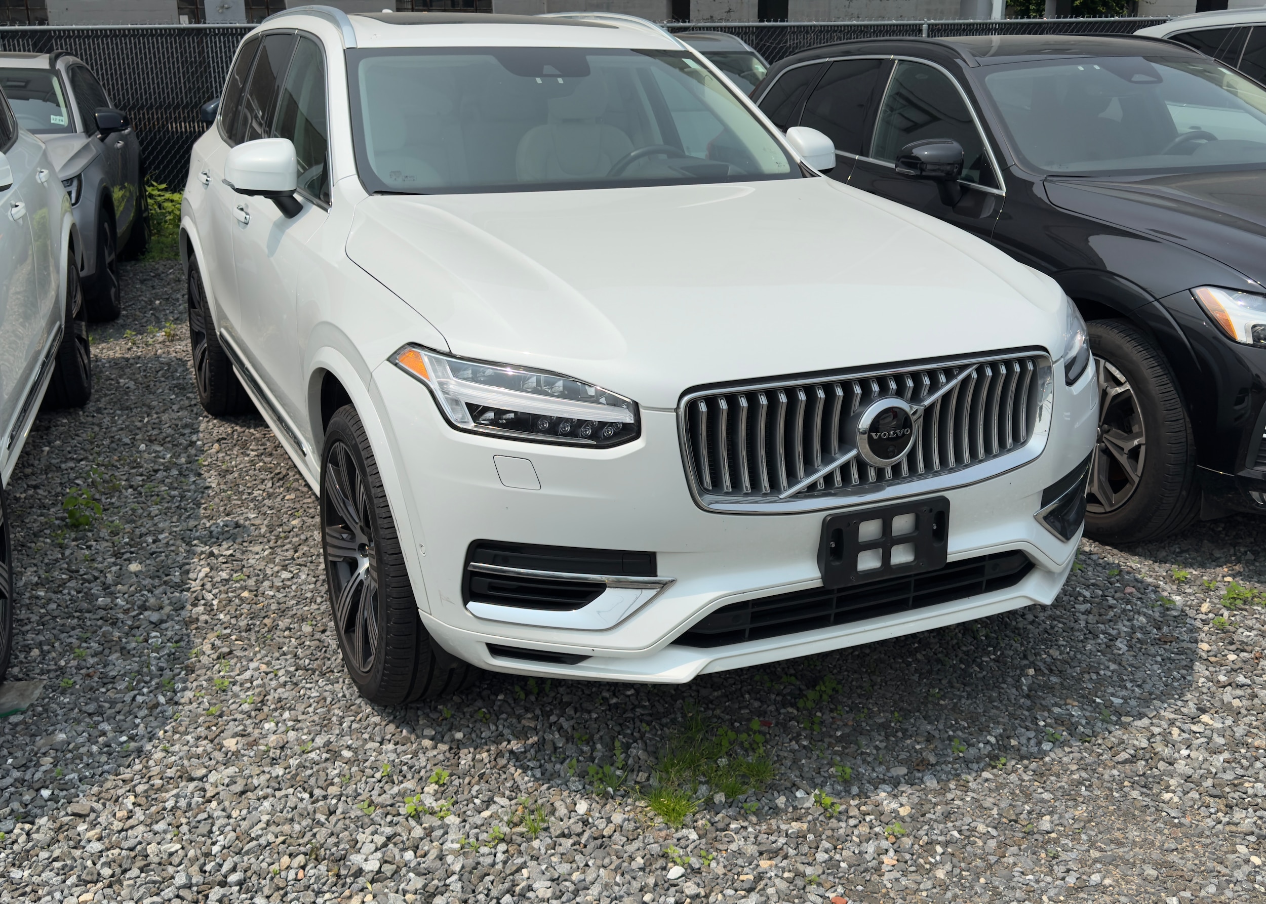 2022 Volvo XC90 Inscription's photo