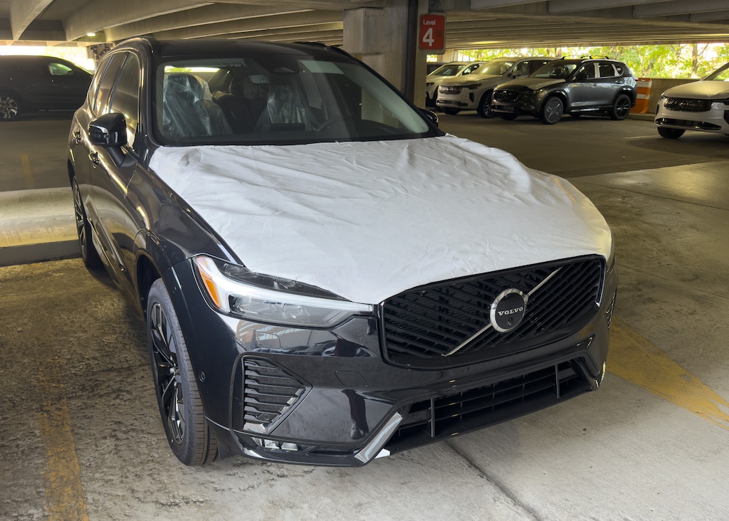 New 2026 Volvo XC60 B5 Plus SUV