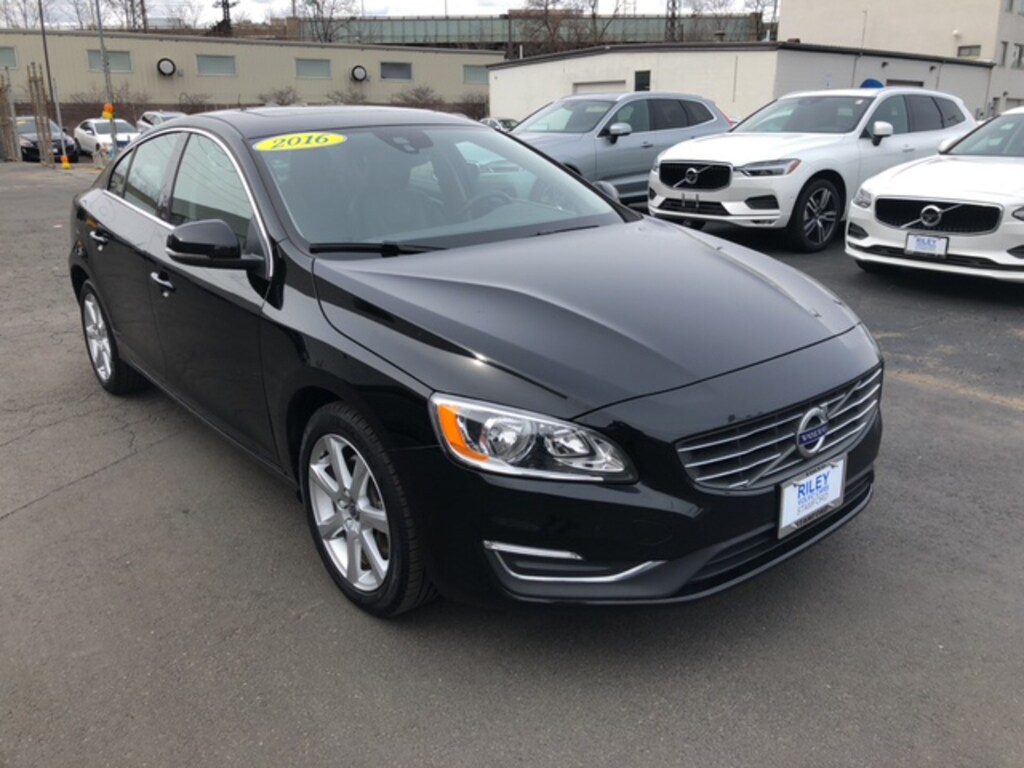 Riley Volvo Cars Stamford