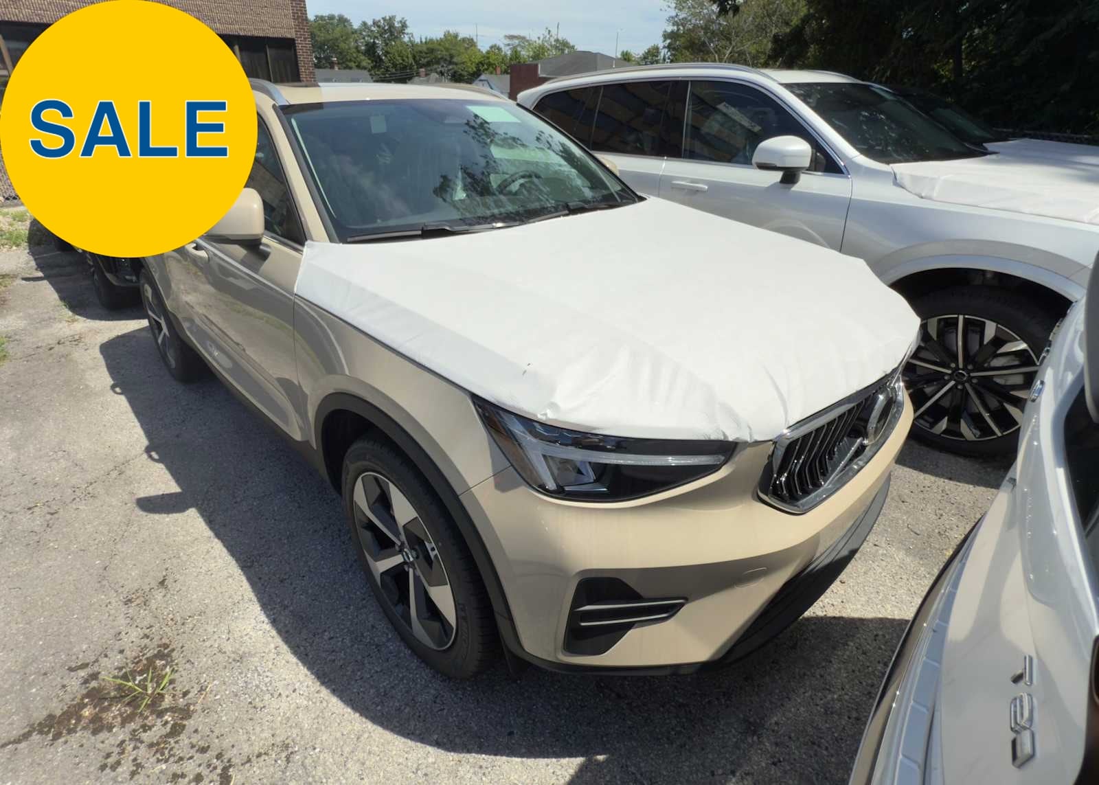 2025 Volvo XC40