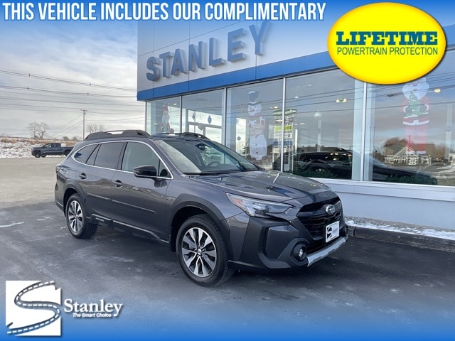 2025 Subaru Outback Limited's photo