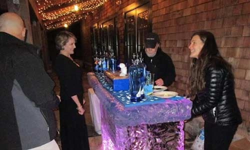 The ice bar was quite popular; many patrons braved the cold for a few minutes to get a good cocktail