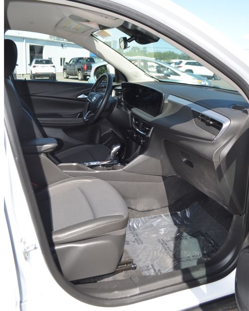 2025 Buick Encore GX Preferred - Photo 11