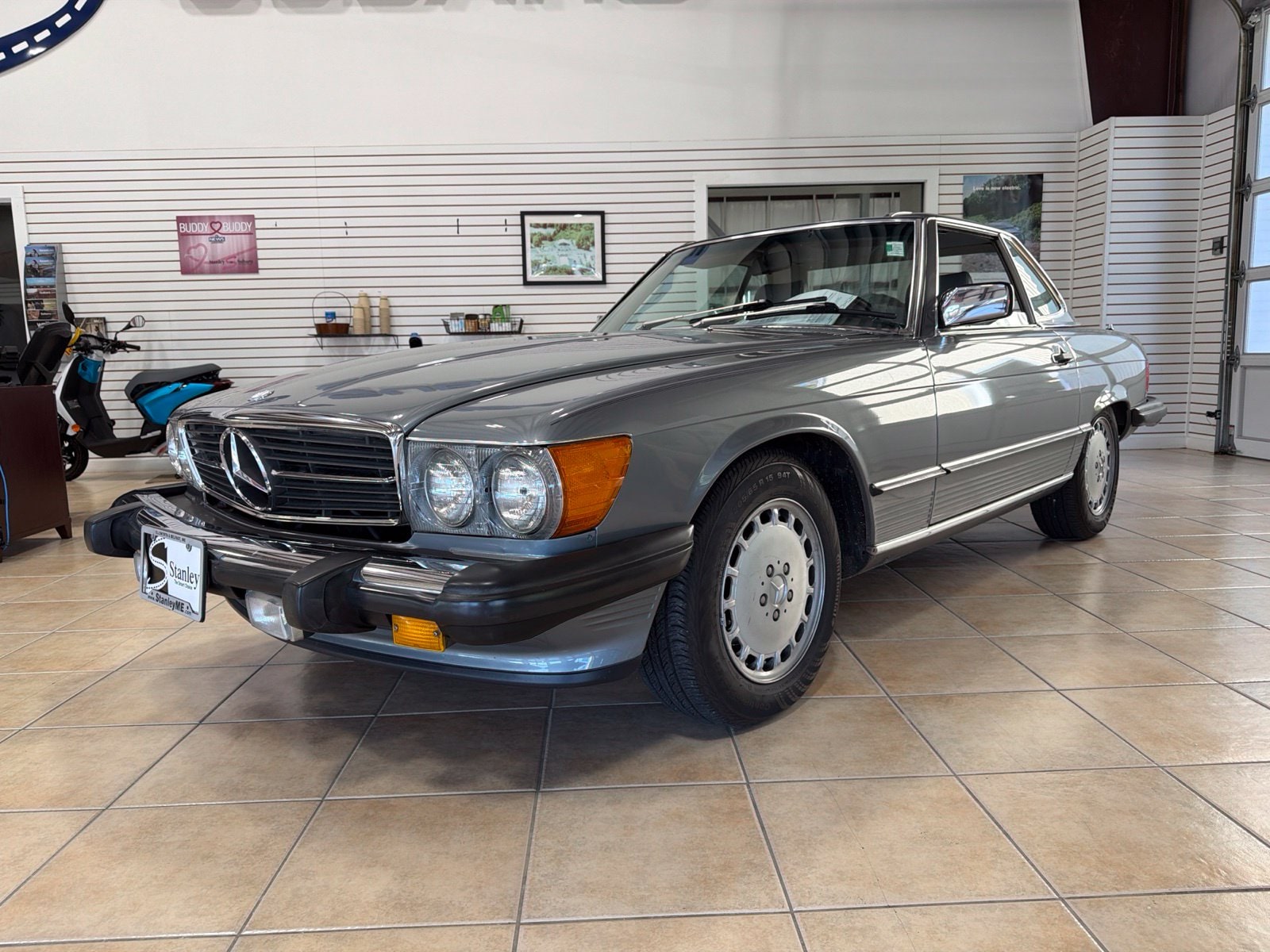 1987 Mercedes-Benz 500-Class