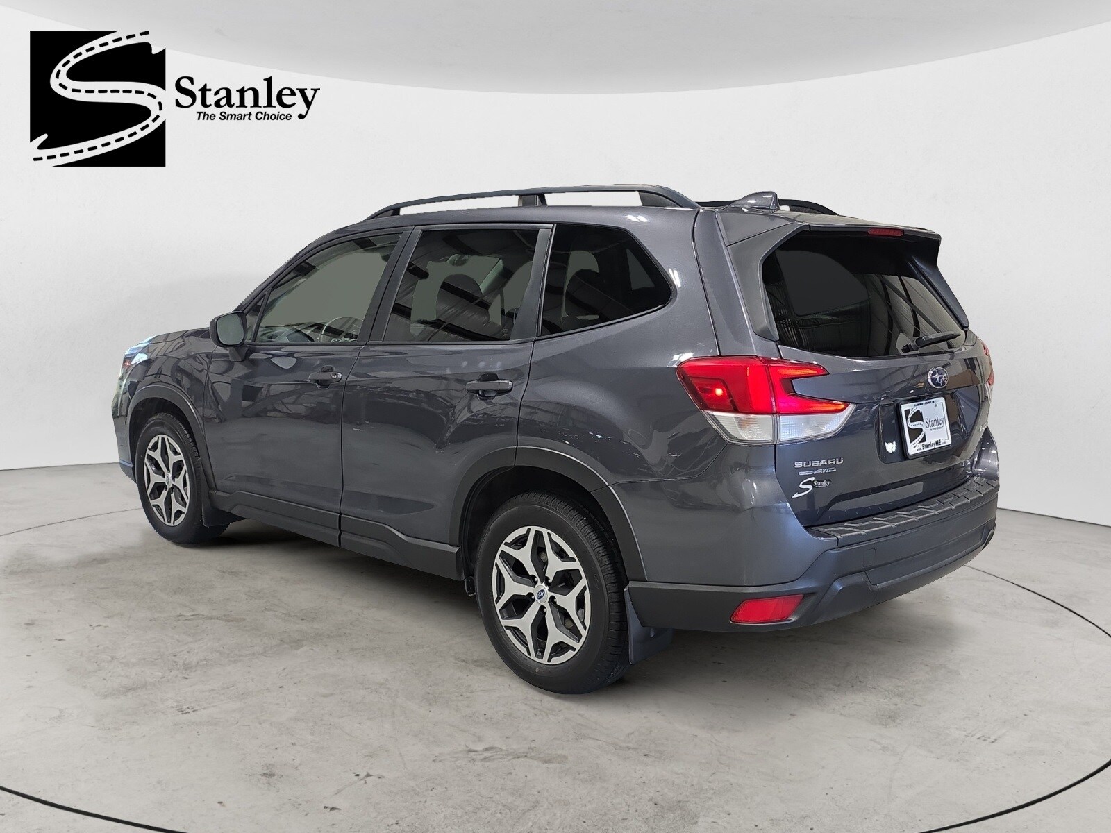 2021 Subaru Forester Premium photo 2