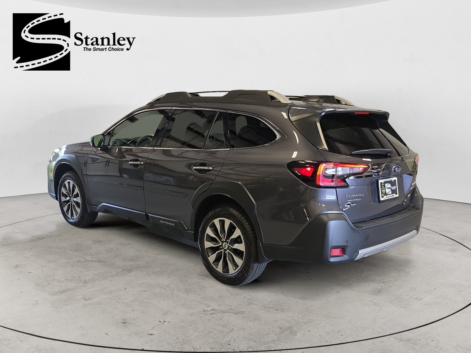 2025 Subaru Outback Touring XT photo 2