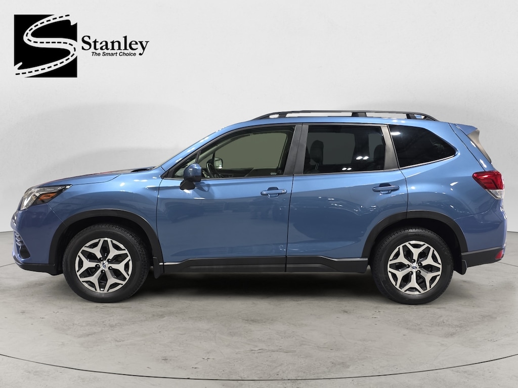 Used 2023 Subaru Forester Premium SUV