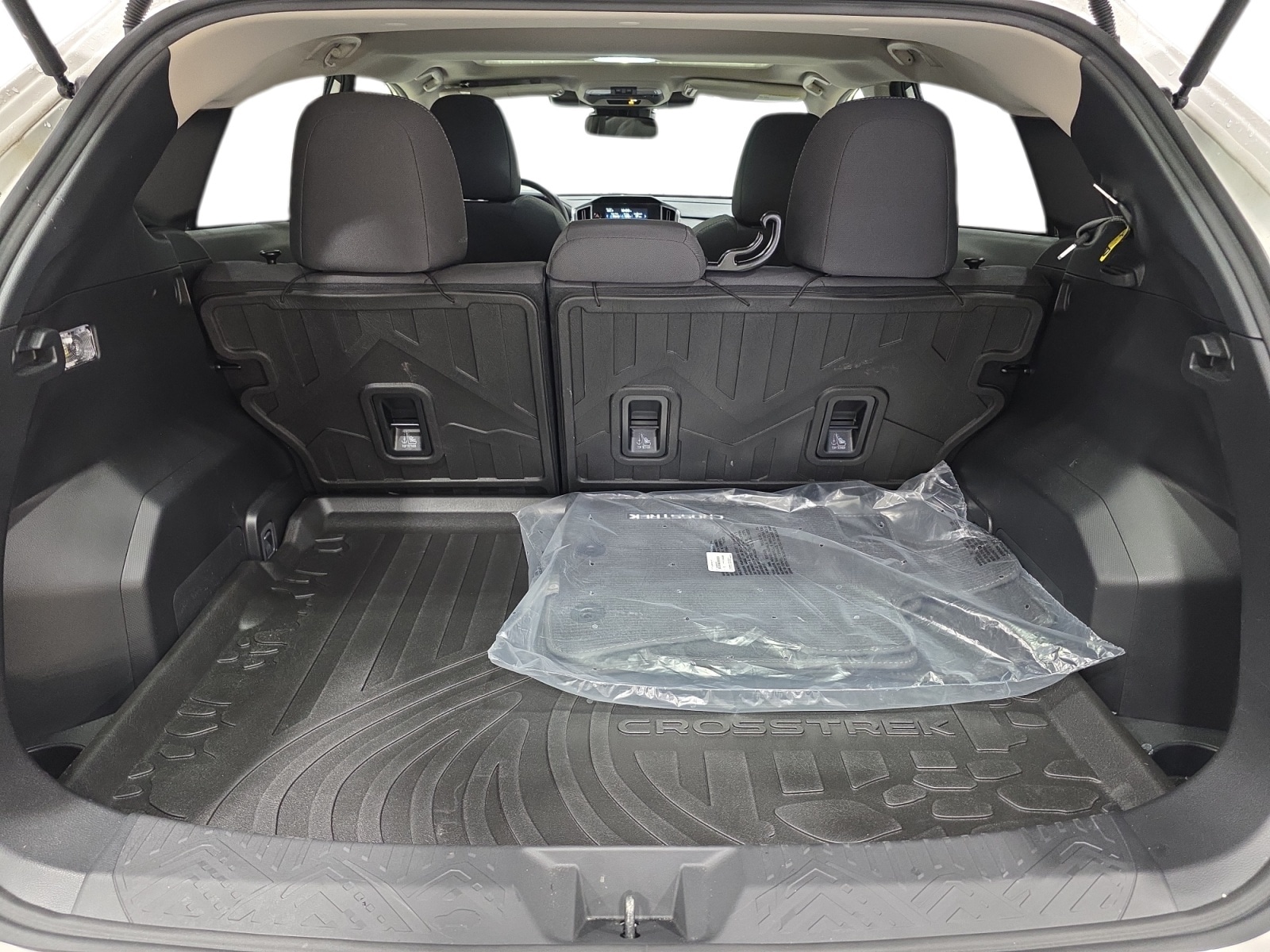 2025 Subaru Crosstrek Premium - Photo 18