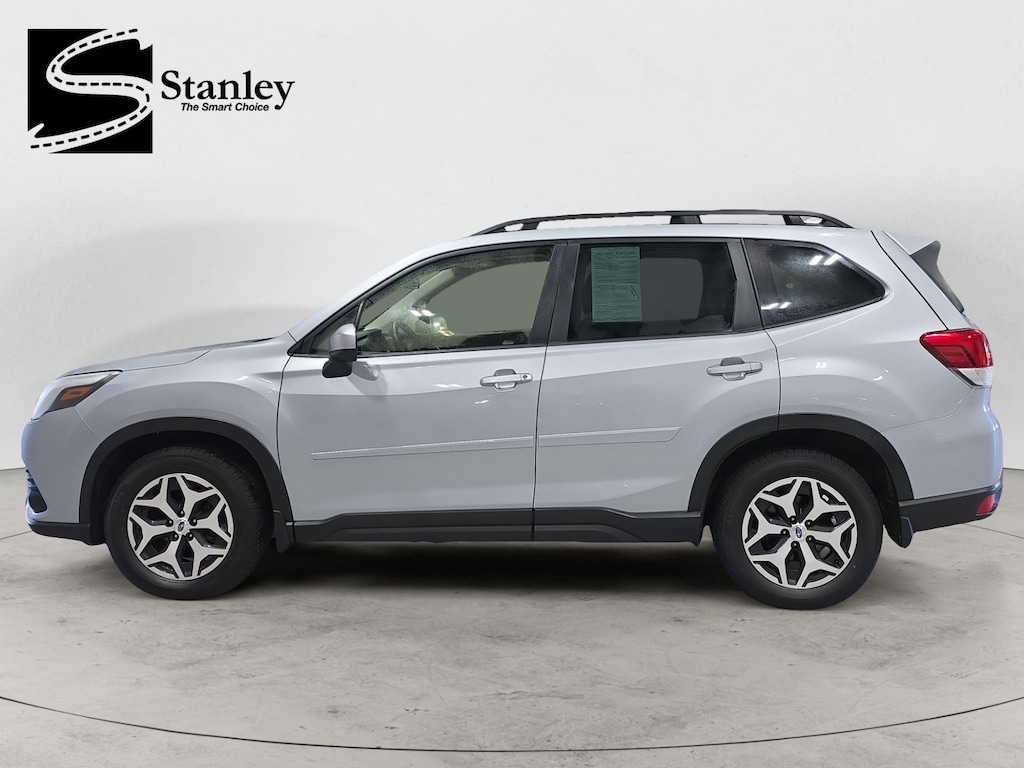 Used 2023 Subaru Forester Premium SUV