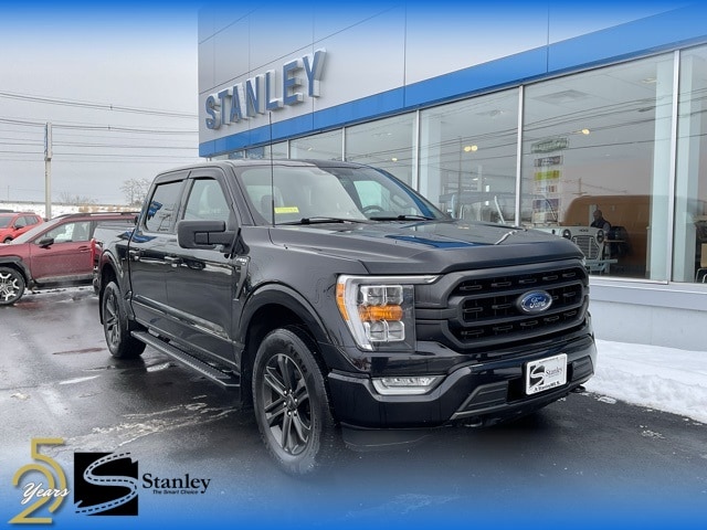 2021 Ford F-150 XLT's photo