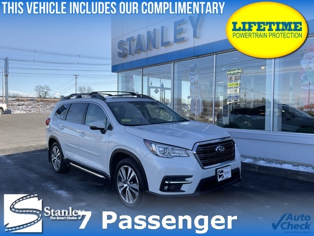 2022 Subaru Ascent Limited's photo