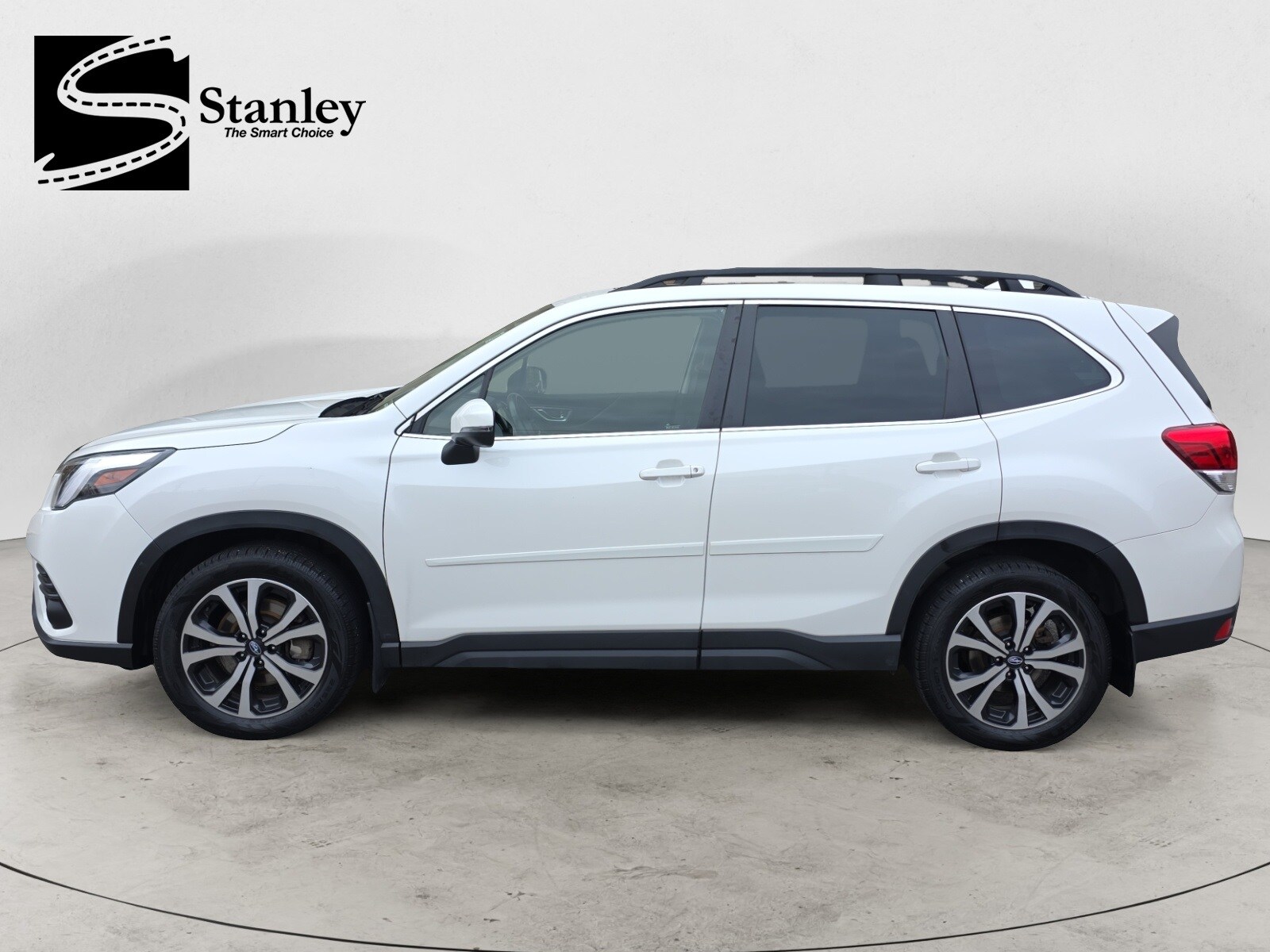 2023 Subaru Forester Limited photo 2