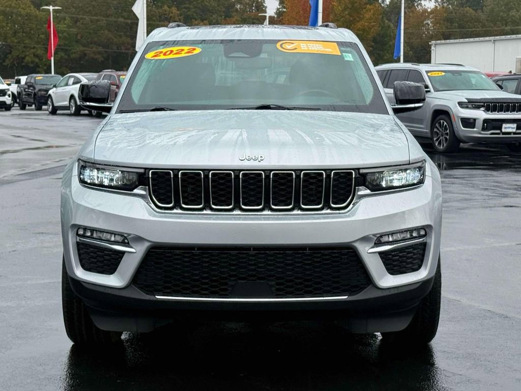 2022 Jeep Grand Cherokee Limited photo 2