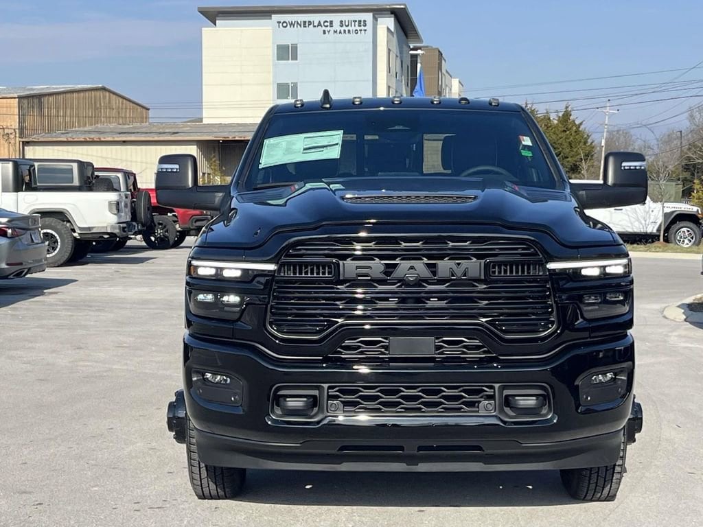 New 2026 Ram 3500 LARAMIE CREW CAB 4X4 8' BOX Pickup