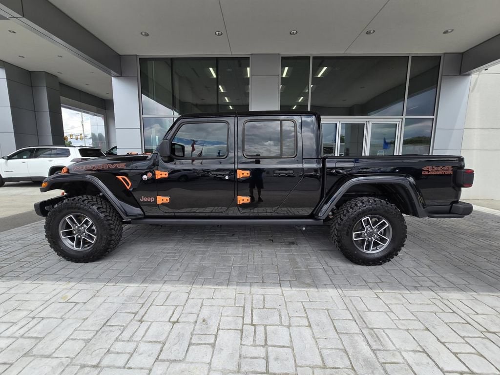 Used 2025 Jeep Gladiator Mojave Truck Crew Cab